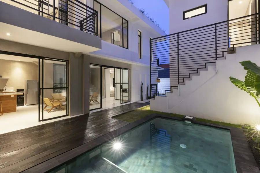 Florida HOA and Window Film: What to Consider Before You Install